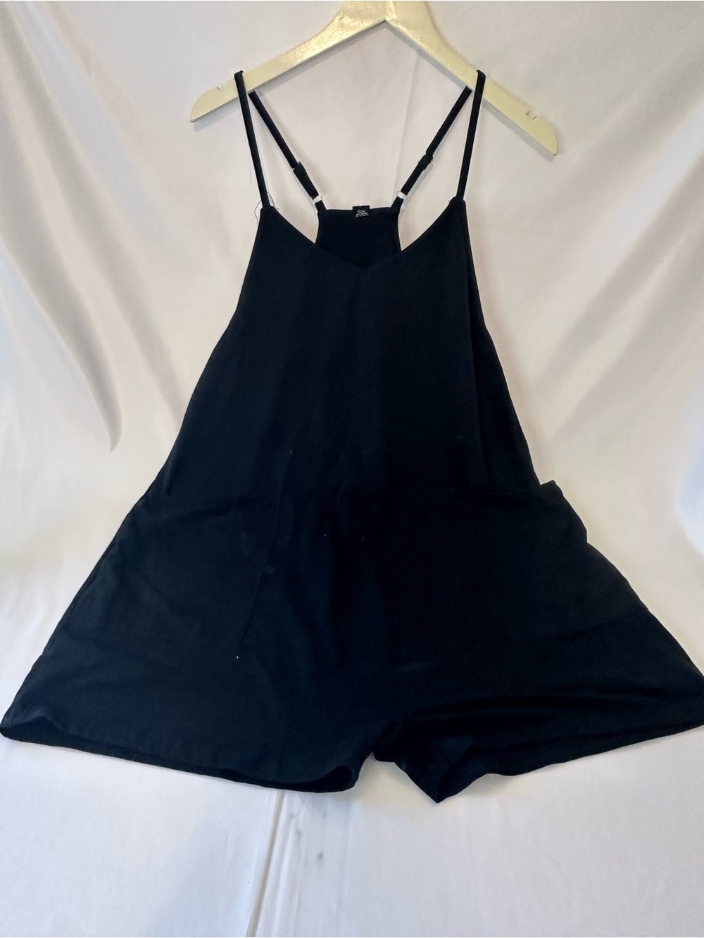 Caracilia Women’s Black Solid Sleeveless Strappy Romper Adjustable Strap Size L